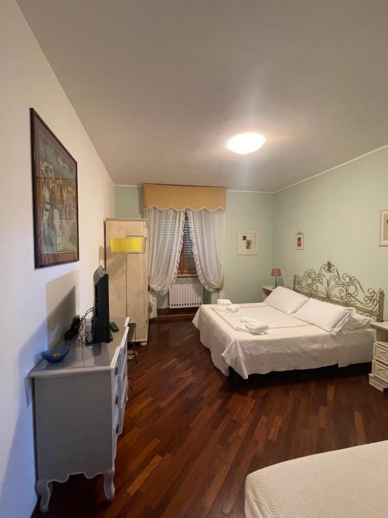 Al Mandorlo Casa Vacanze Витербо Экстерьер фото